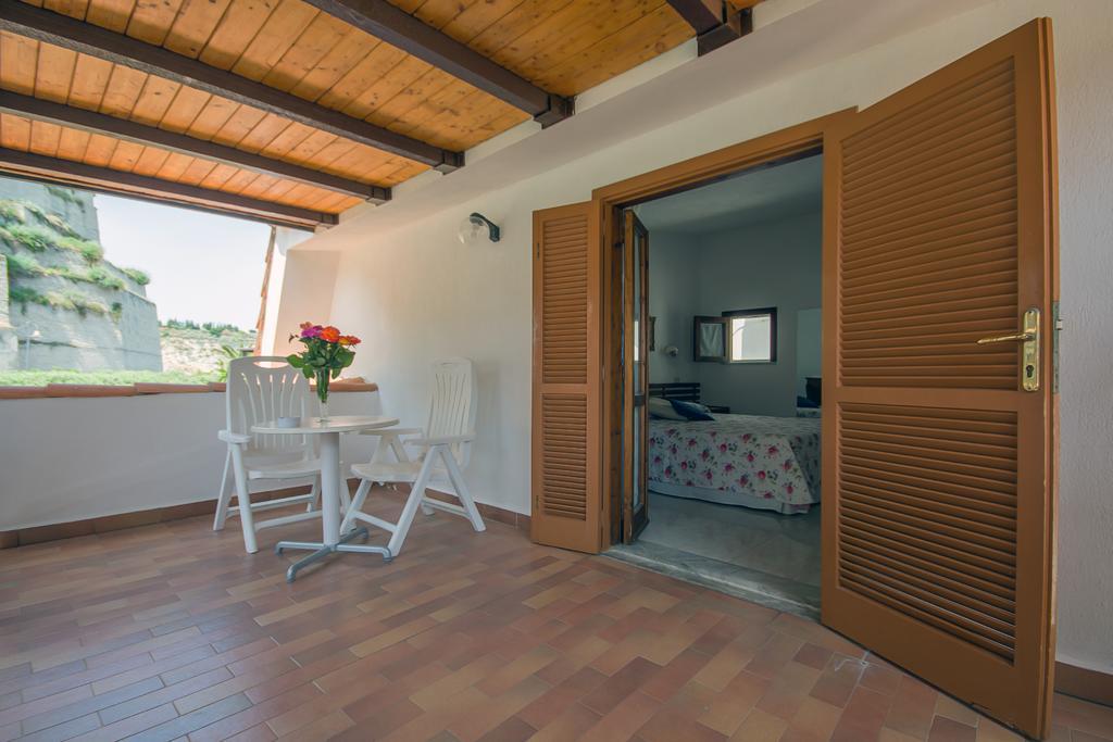Le Roccette Mare Beach Hotel & Restaurant Tropea Quarto foto